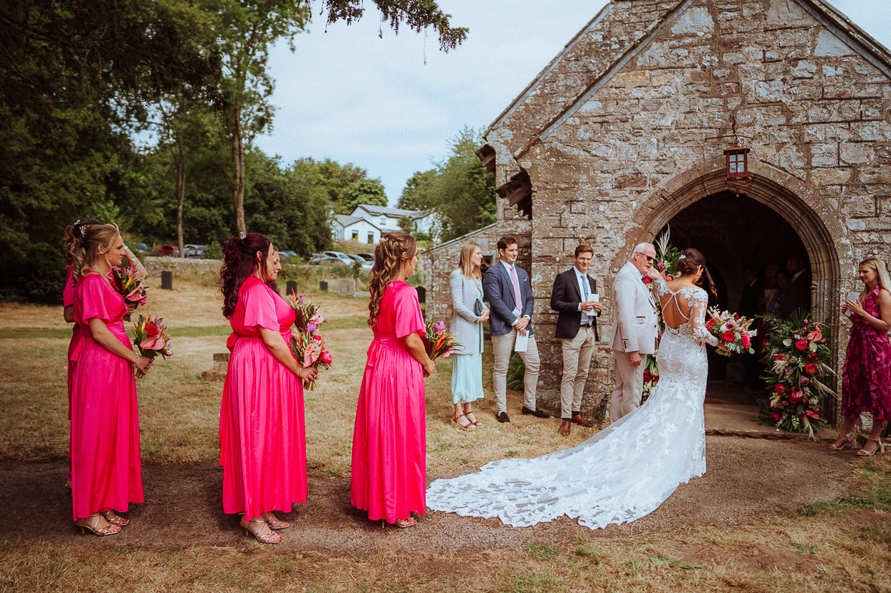 SANT FFRAED HOUSE WEDDING PHOTOGRAPHY 012 SANT FFRAED HOUSE WEDDING PHOTOGRAPHY 012